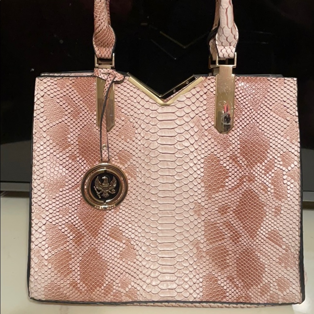 Handbag snakeskin classy